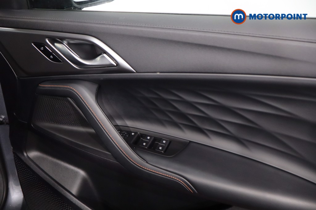 Mg Motor Uk HS SE Automatic Petrol-Electric Hybrid SUV - Stock Number (1623016) - 27th supplementary image