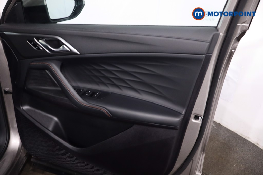 Mg Motor Uk HS SE Automatic Petrol-Electric Hybrid SUV - Stock Number (1623061) - 23rd supplementary image