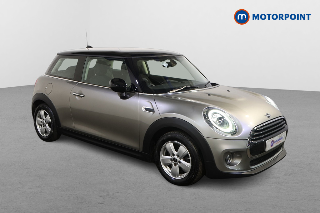 Mini Hatchback Cooper Classic Manual Petrol Hatchback - Stock Number (1623881) - Drivers side front corner