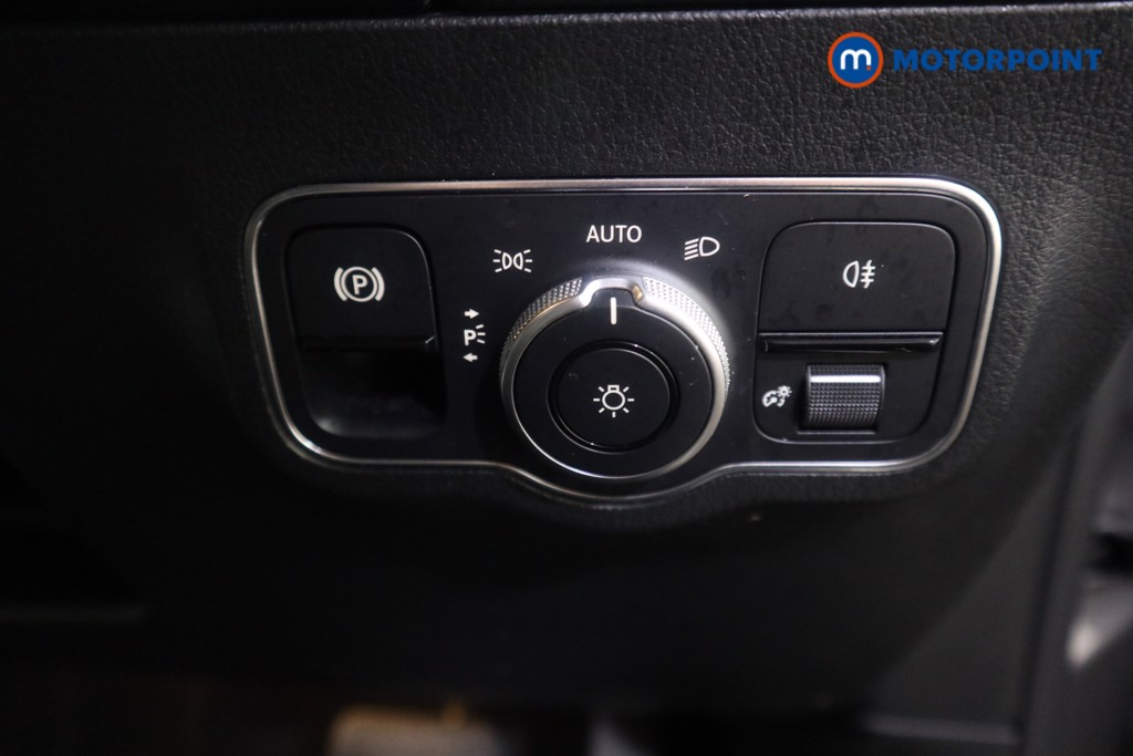 Mercedes-Benz GLA Sport Automatic Petrol SUV - Stock Number (1624137) - 11th supplementary image