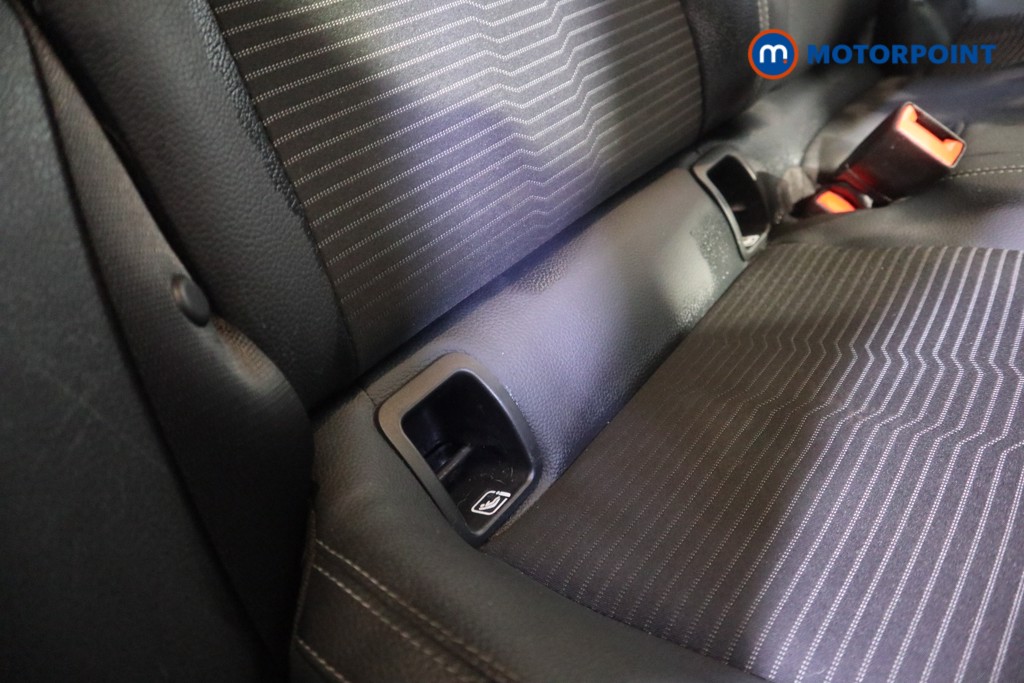 Mercedes-Benz GLA Sport Automatic Petrol SUV - Stock Number (1624137) - 19th supplementary image