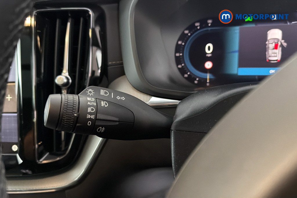 Volvo Xc60 Ultimate Black Edition Automatic Petrol SUV - Stock Number (1624633) - 6th supplementary image