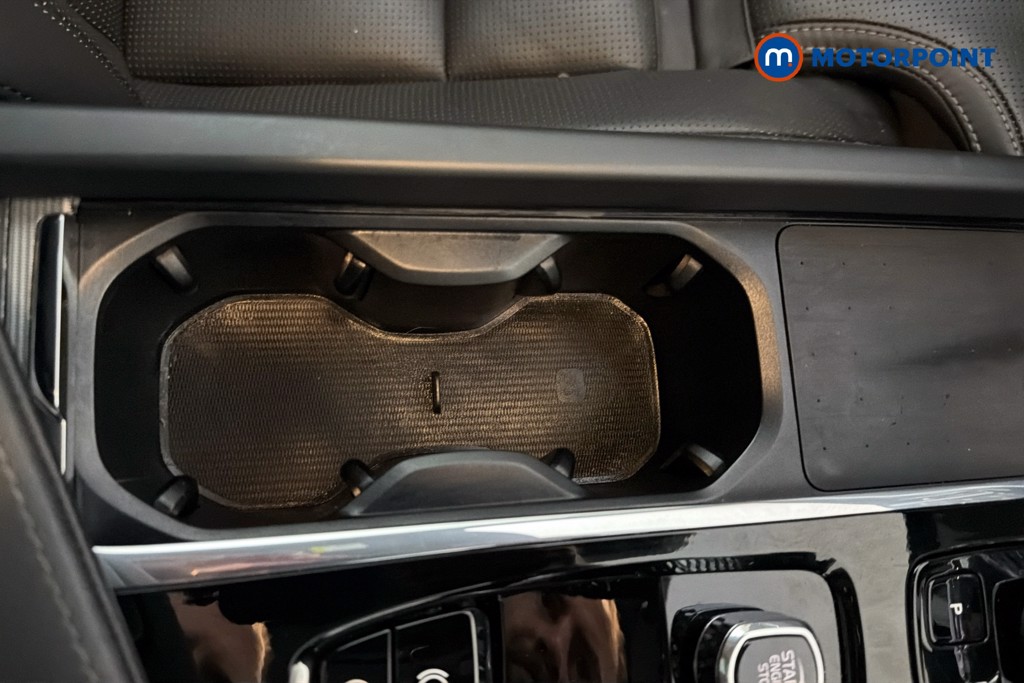 Volvo Xc60 Ultimate Black Edition Automatic Petrol SUV - Stock Number (1624633) - 16th supplementary image