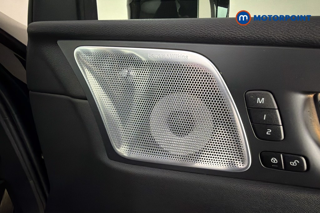 Volvo Xc60 Ultimate Black Edition Automatic Petrol SUV - Stock Number (1624633) - 21st supplementary image