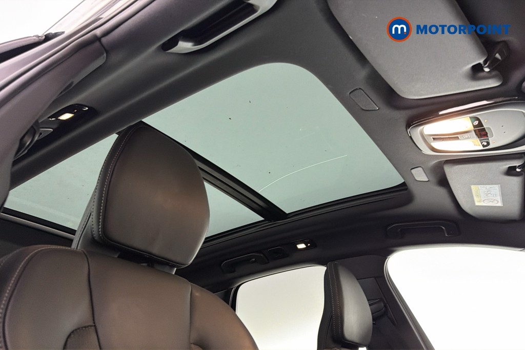 Volvo Xc60 Ultimate Black Edition Automatic Petrol SUV - Stock Number (1624633) - 32nd supplementary image