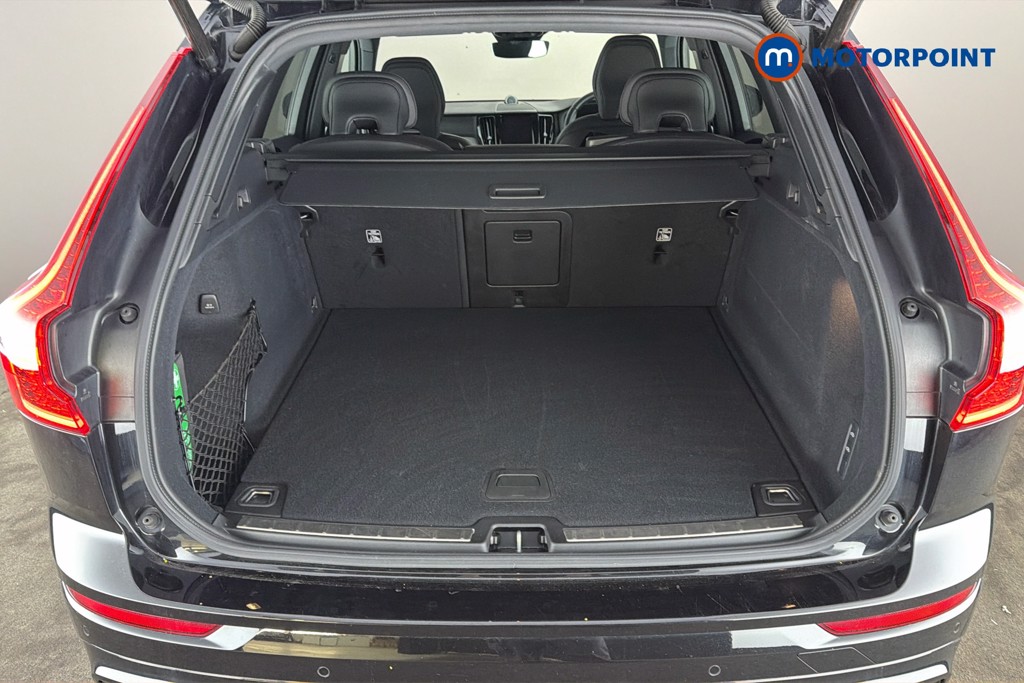 Volvo Xc60 Ultimate Black Edition Automatic Petrol SUV - Stock Number (1624633) - 33rd supplementary image