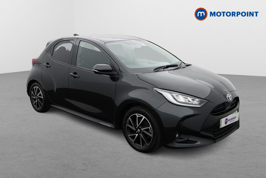 Toyota Yaris Design Automatic Petrol-Electric Hybrid Hatchback - Stock Number (1624665) - Drivers side front corner