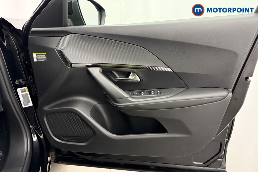 Peugeot 2008 Allure Manual Petrol SUV - Stock Number (1624944) - 15th supplementary image