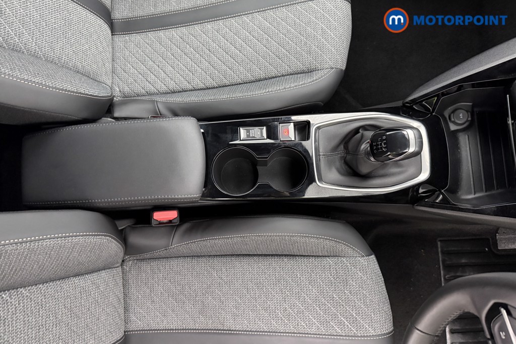 Peugeot 2008 Allure Manual Petrol SUV - Stock Number (1624945) - 12th supplementary image