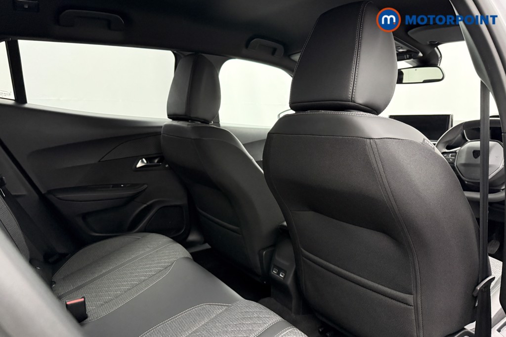Peugeot 2008 Allure Manual Petrol SUV - Stock Number (1624945) - 16th supplementary image
