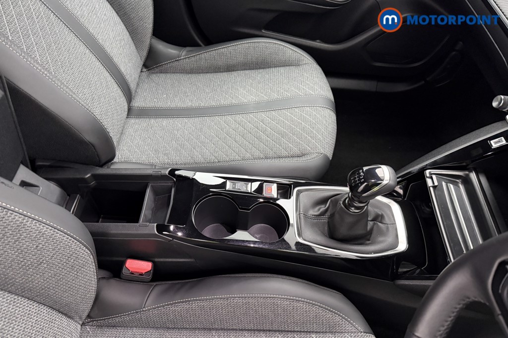 Peugeot 2008 Allure Manual Petrol SUV - Stock Number (1624960) - 12th supplementary image