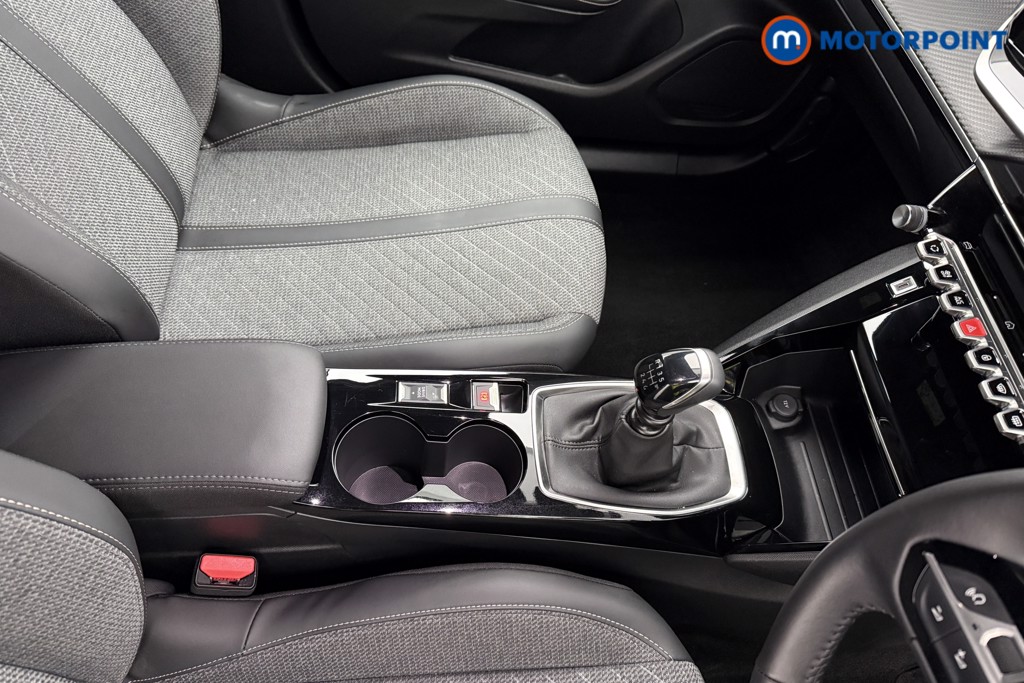 Peugeot 2008 Allure Manual Petrol SUV - Stock Number (1624960) - 13th supplementary image