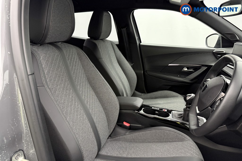 Peugeot 2008 Allure Manual Petrol SUV - Stock Number (1624960) - 14th supplementary image