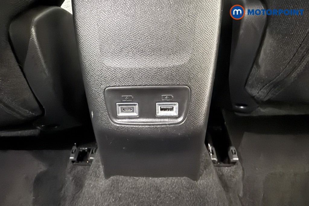 Peugeot 2008 Allure Manual Petrol SUV - Stock Number (1624960) - 18th supplementary image