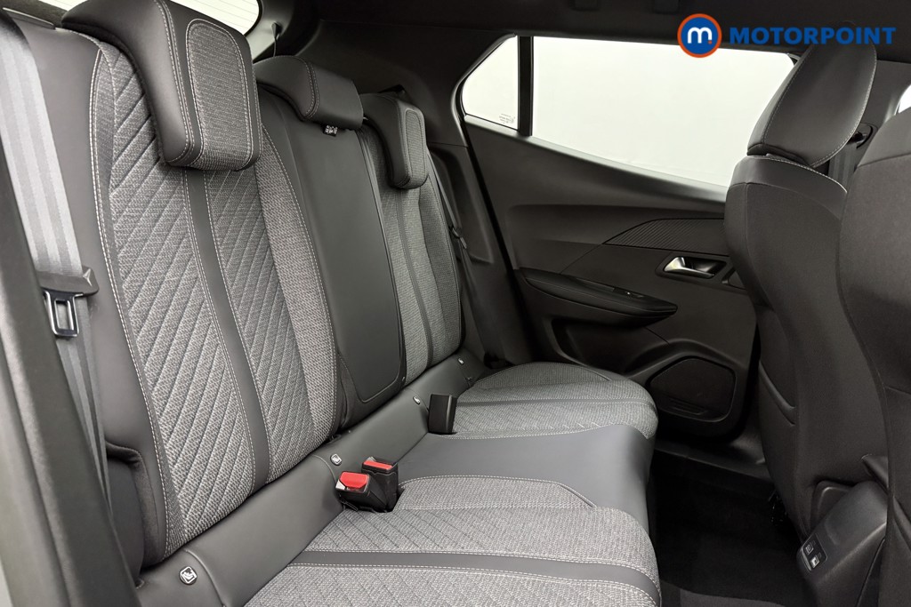 Peugeot 2008 Allure Manual Petrol SUV - Stock Number (1624960) - 19th supplementary image
