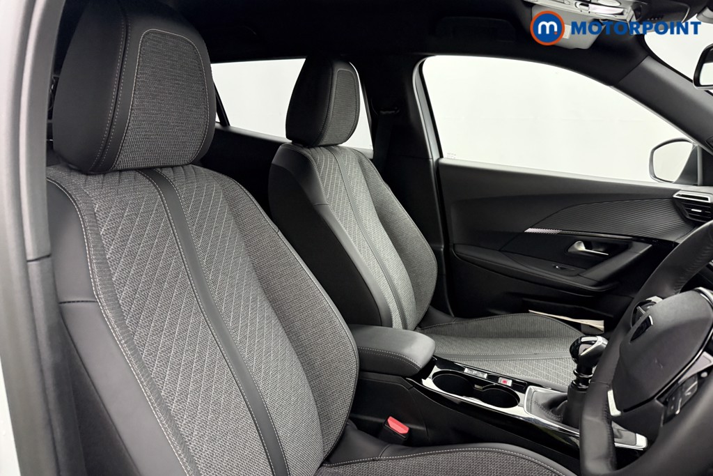 Peugeot 2008 Allure Manual Petrol SUV - Stock Number (1624998) - 14th supplementary image