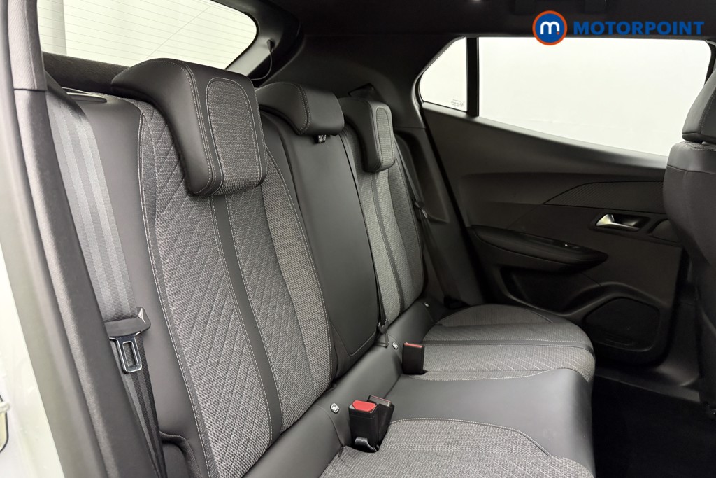 Peugeot 2008 Allure Manual Petrol SUV - Stock Number (1624998) - 19th supplementary image
