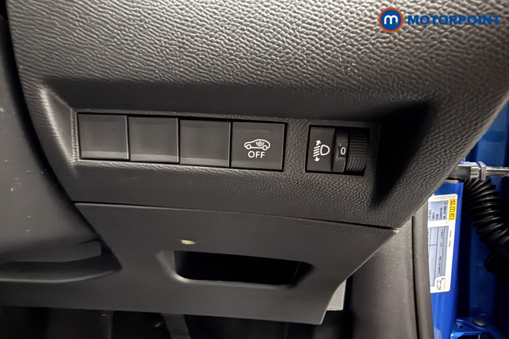 Peugeot 2008 Allure Manual Petrol SUV - Stock Number (1625013) - 5th supplementary image