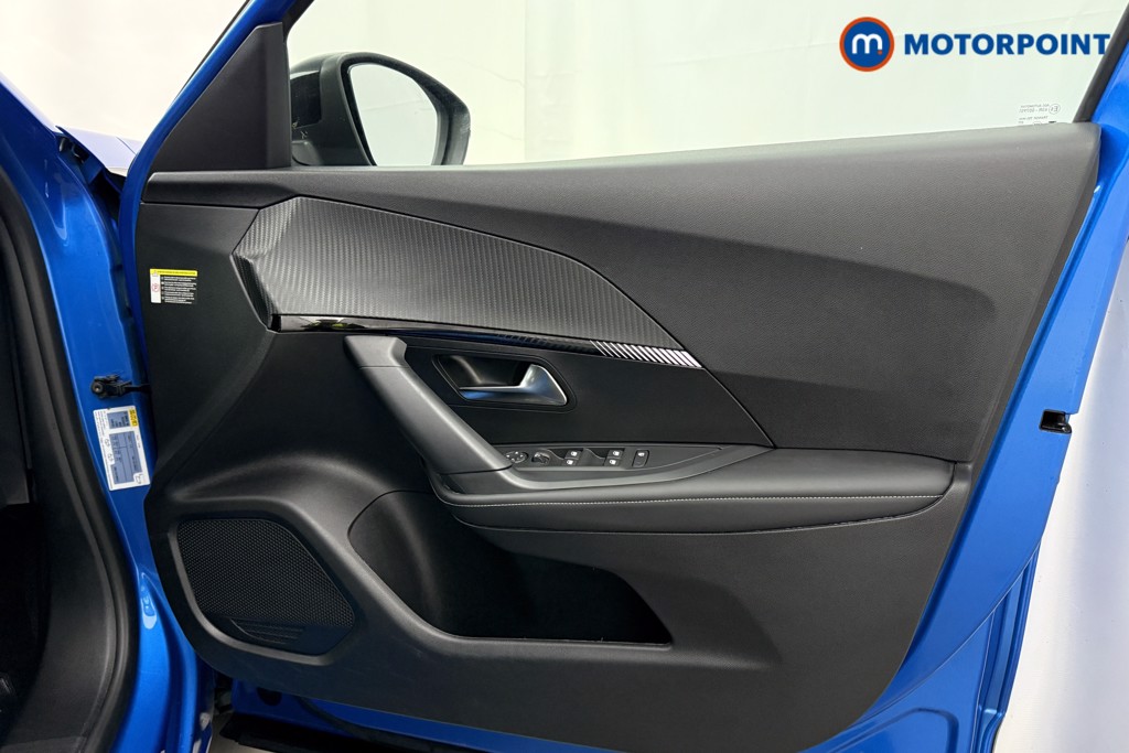 Peugeot 2008 Allure Manual Petrol SUV - Stock Number (1625013) - 15th supplementary image