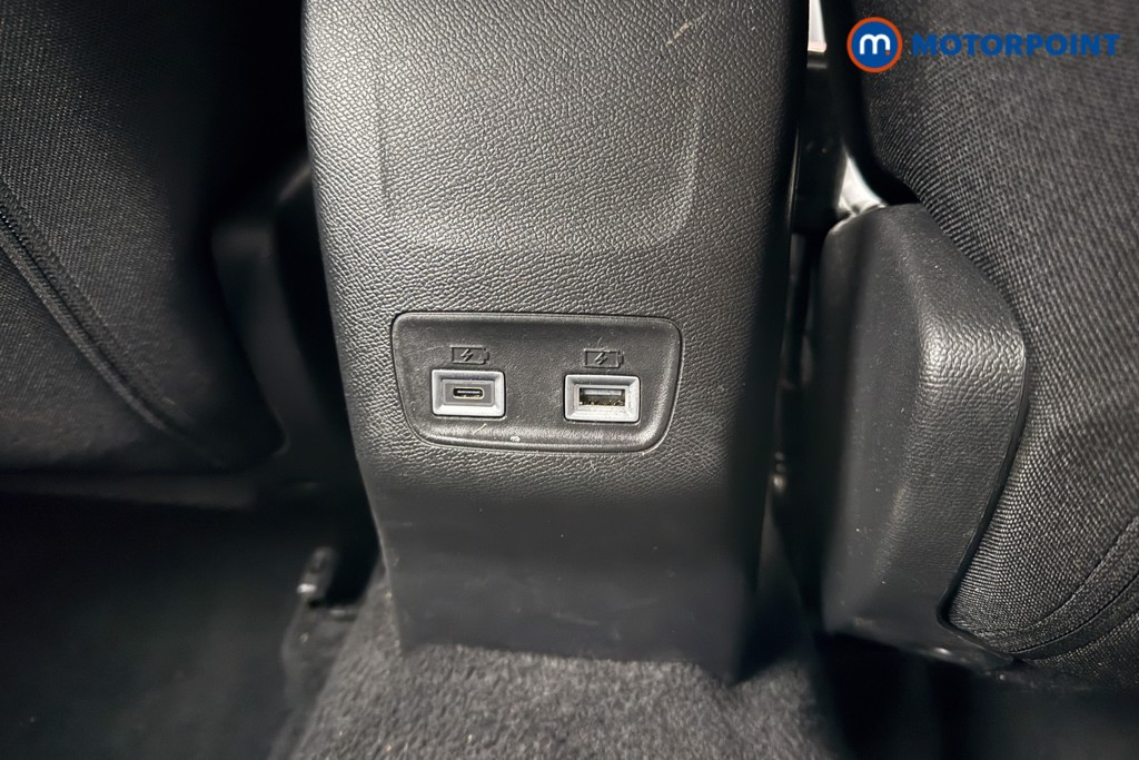 Peugeot 2008 Allure Manual Petrol SUV - Stock Number (1625013) - 18th supplementary image