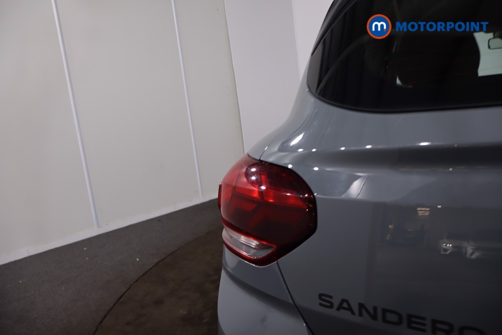 Dacia Sandero Expression Manual Petrol Hatchback - Stock Number (1625422) - 28th supplementary image