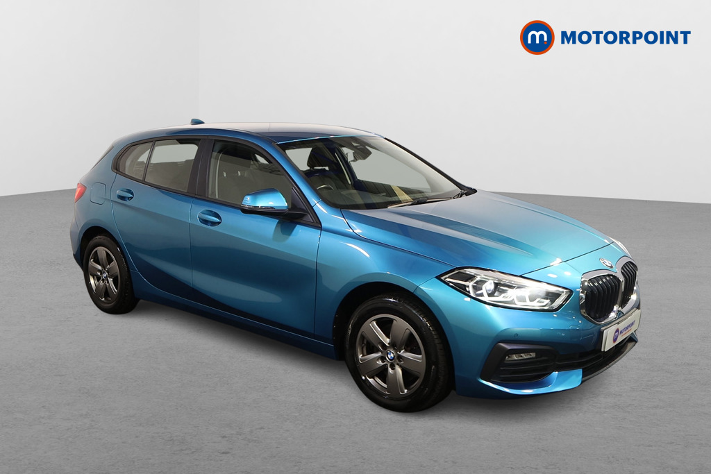 BMW 1 Series SE Manual Petrol Hatchback - Stock Number (1625599) - Drivers side front corner