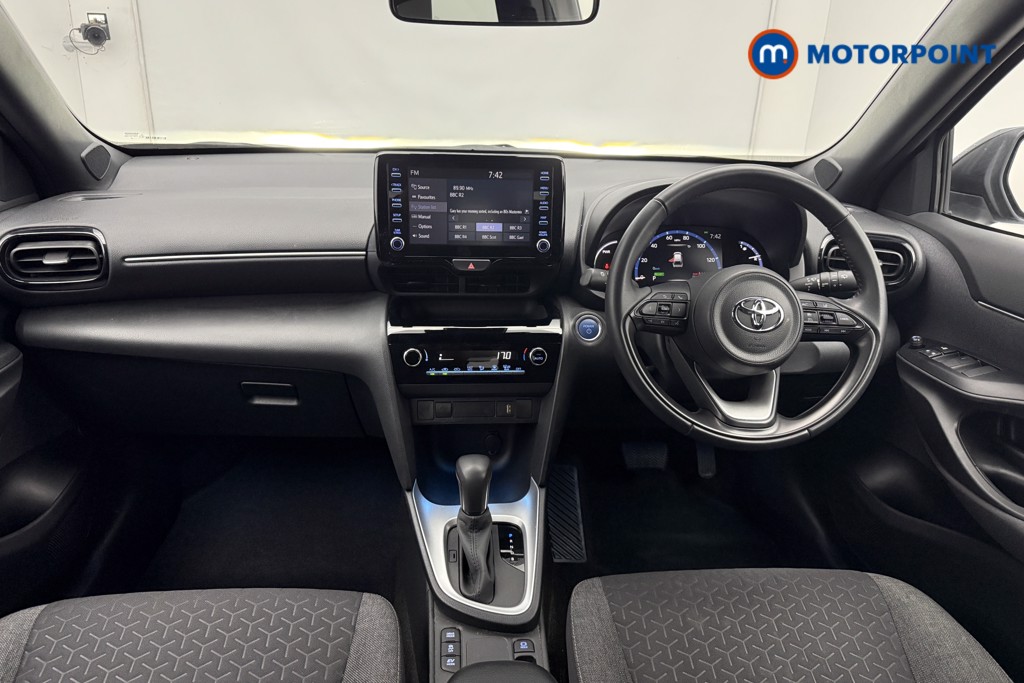 Toyota Yaris Cross Design Automatic Petrol-Electric Hybrid Estate - Stock Number (1625811) - 1st supplementary image
