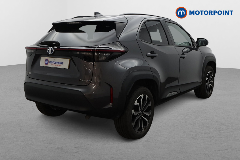 Toyota Yaris Cross Design Automatic Petrol-Electric Hybrid Estate - Stock Number (1625811) - Drivers side rear corner