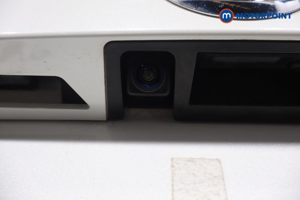 Nissan Juke Tekna Automatic Petrol SUV - Stock Number (1625992) - 5th supplementary image