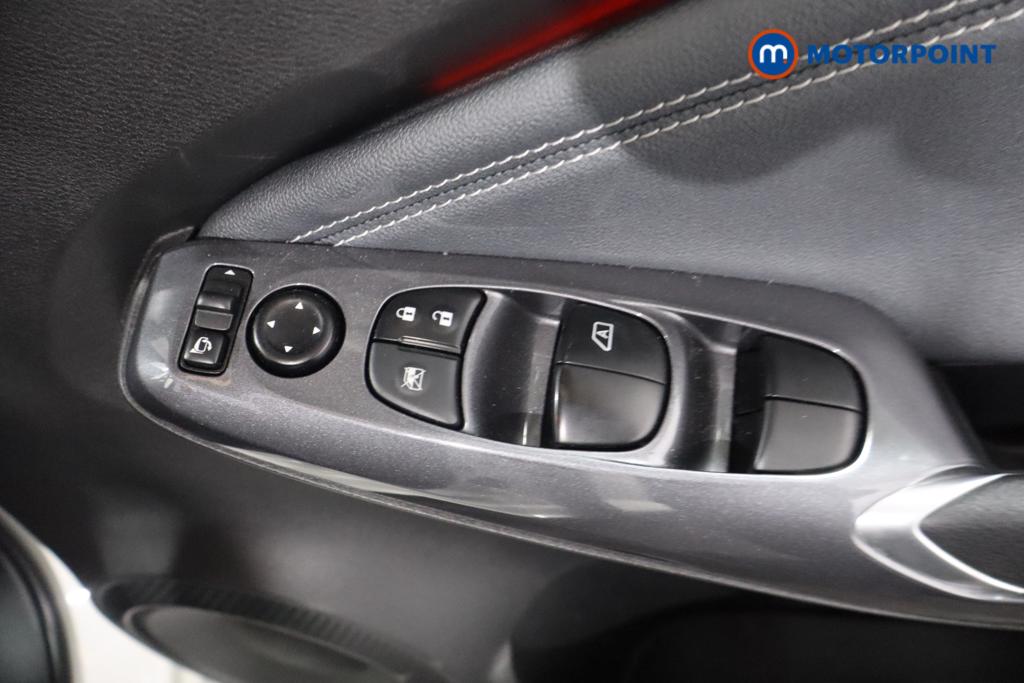 Nissan Juke Tekna Automatic Petrol SUV - Stock Number (1625992) - 12th supplementary image