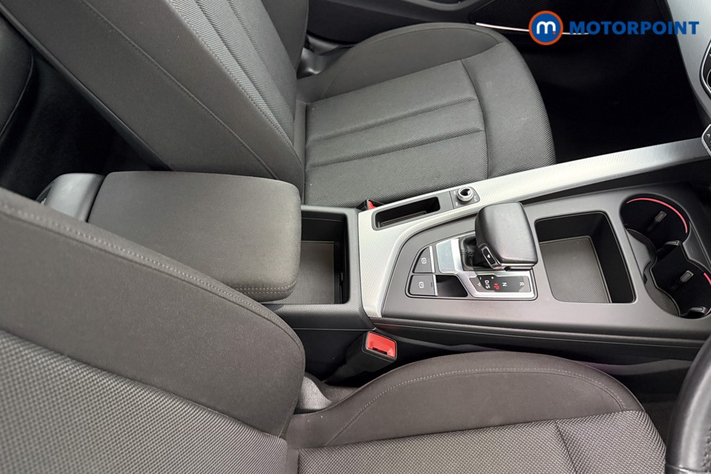 Audi A4 Technik Automatic Petrol Saloon - Stock Number (1626059) - 10th supplementary image