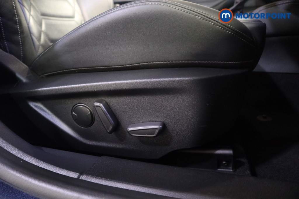 Ford Focus Active Vignale Automatic Petrol Hatchback - Stock Number (1626175) - 14th supplementary image