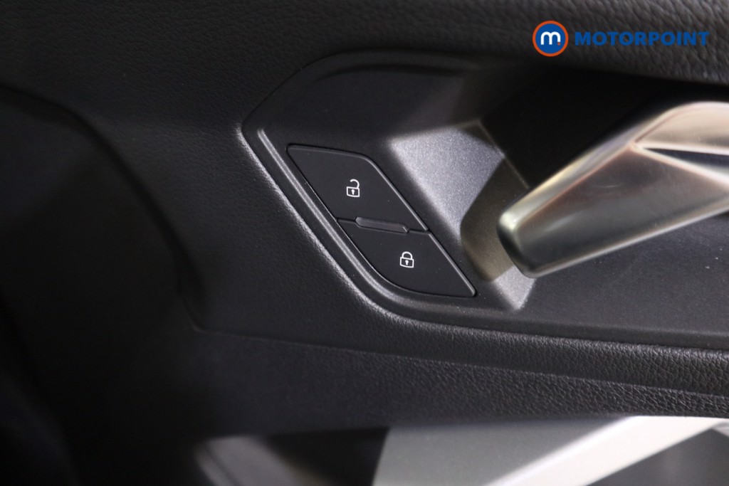 Audi Q3 Sport Automatic Petrol SUV - Stock Number (1626214) - 13th supplementary image
