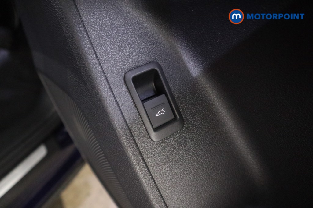 Audi Q3 Sport Automatic Petrol SUV - Stock Number (1626214) - 15th supplementary image