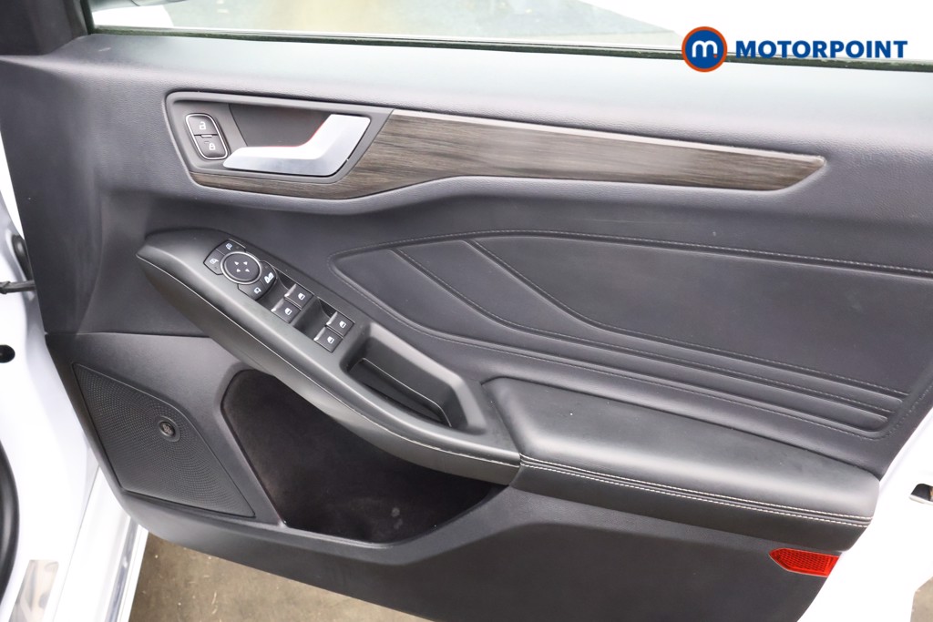 Ford Focus Vignale 1.0 Ecoboost 125 5Dr Auto Automatic Petrol Hatchback - Stock Number (1626367) - 11th supplementary image