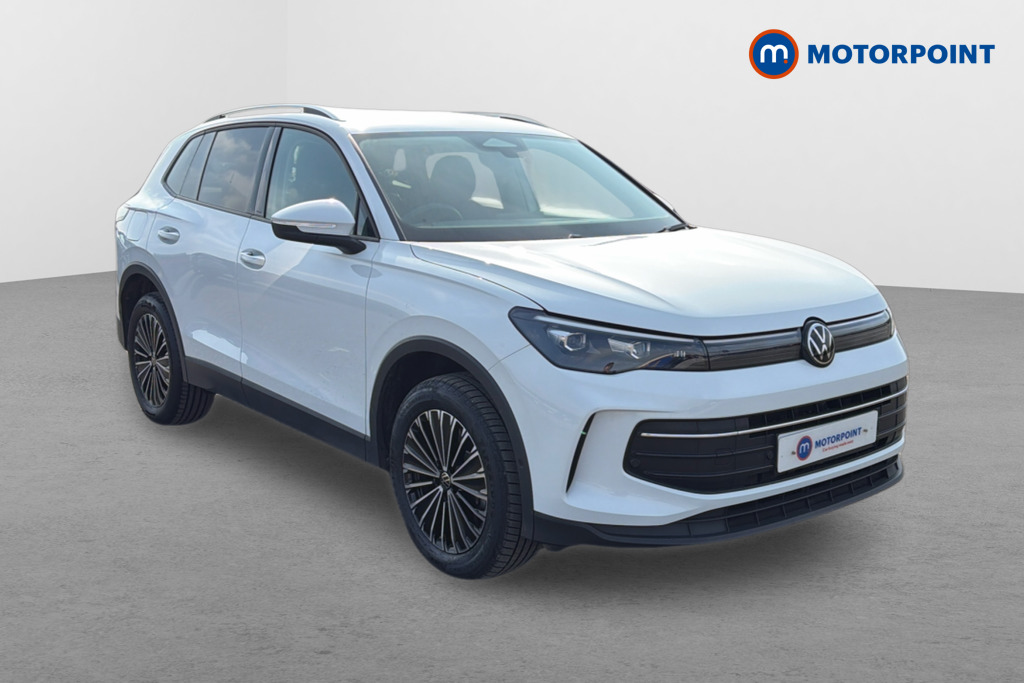 Volkswagen Tiguan Match Automatic Petrol Plug-In Hybrid SUV - Stock Number (1626457) - Drivers side front corner