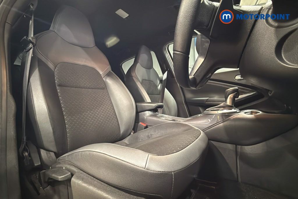 Nissan Juke N-Connecta Automatic Petrol SUV - Stock Number (1626491) - 22nd supplementary image