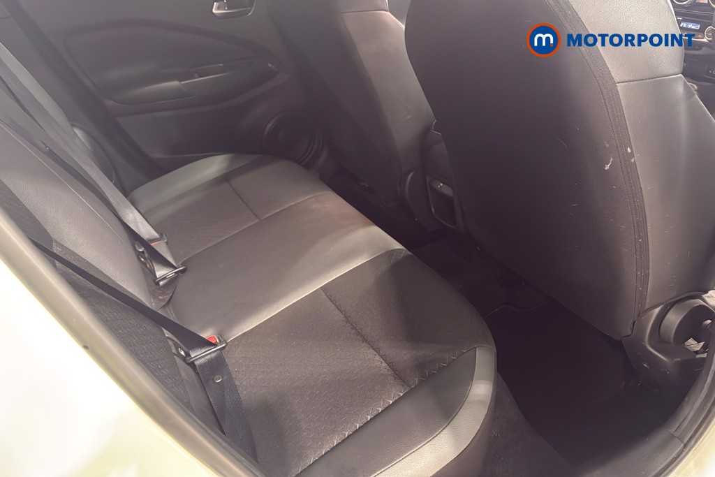 Nissan Juke N-Connecta Automatic Petrol SUV - Stock Number (1626491) - 28th supplementary image