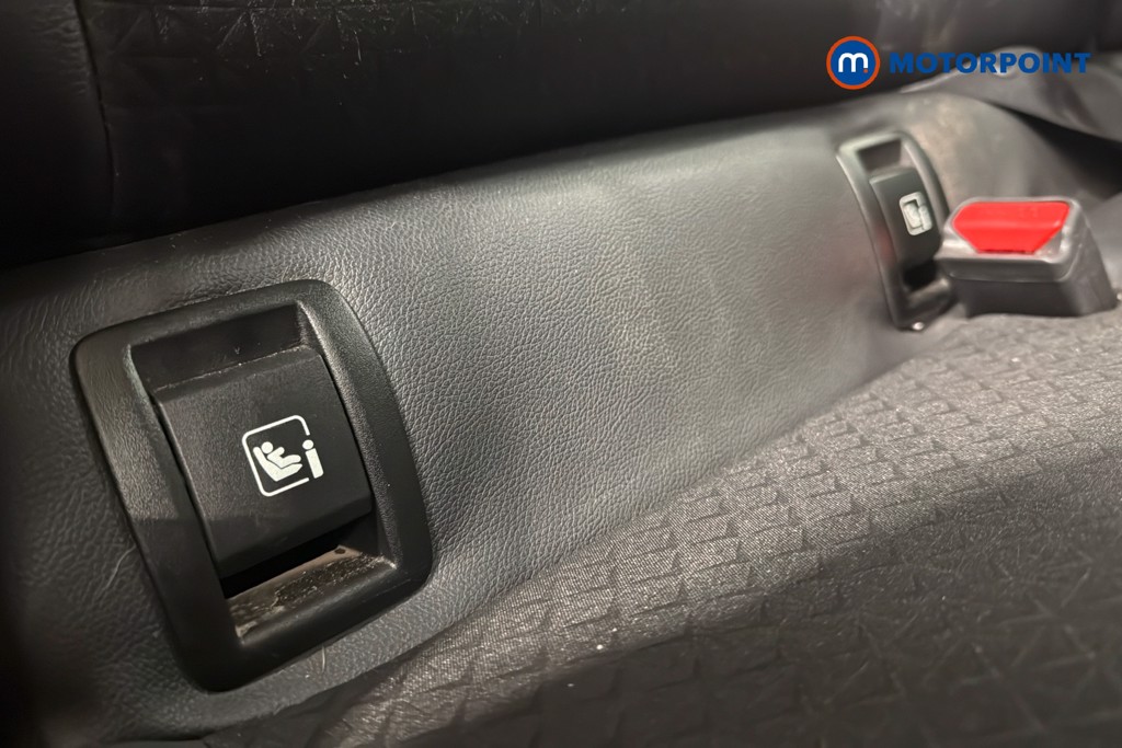 Nissan Juke N-Connecta Automatic Petrol SUV - Stock Number (1626491) - 29th supplementary image