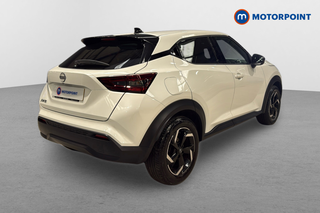 Nissan Juke N-Connecta Automatic Petrol SUV - Stock Number (1626491) - Drivers side rear corner