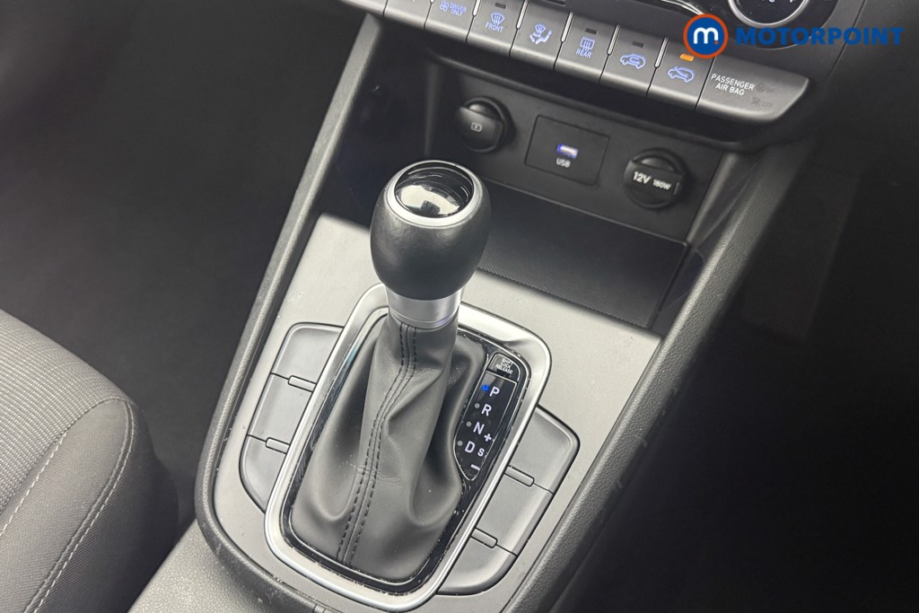 Hyundai Kona Se Connect Automatic Petrol-Electric Hybrid SUV - Stock Number (1626530) - 5th supplementary image