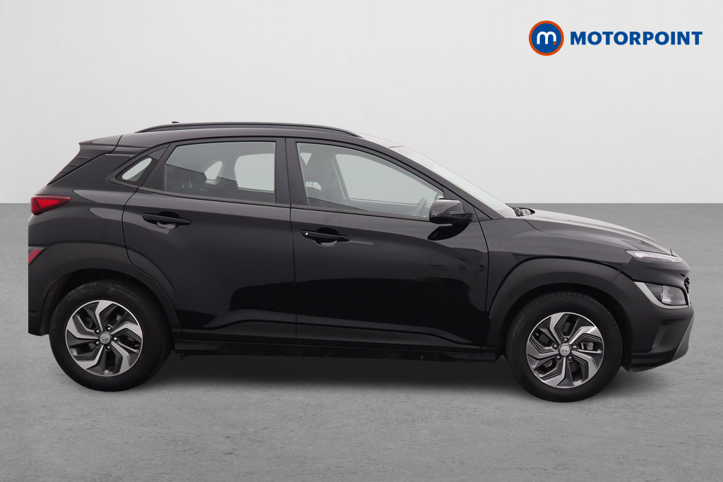 Hyundai Kona Se Connect Automatic Petrol-Electric Hybrid SUV - Stock Number (1626530) - Drivers side