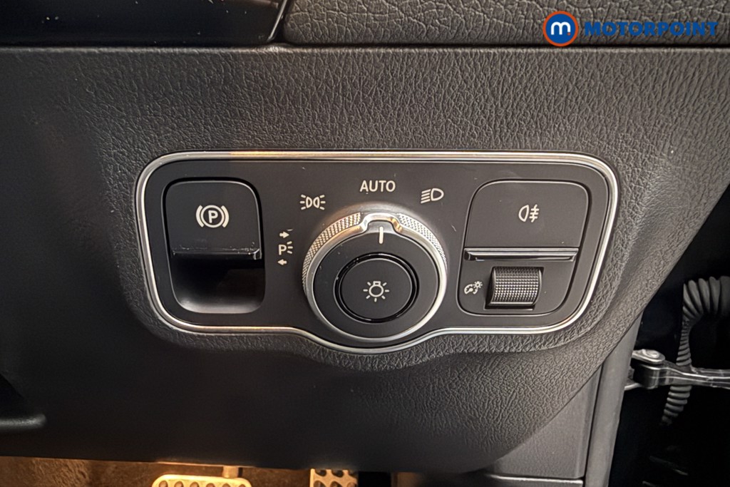 Mercedes-Benz EQA Amg Line Automatic Electric SUV - Stock Number (1626778) - 5th supplementary image