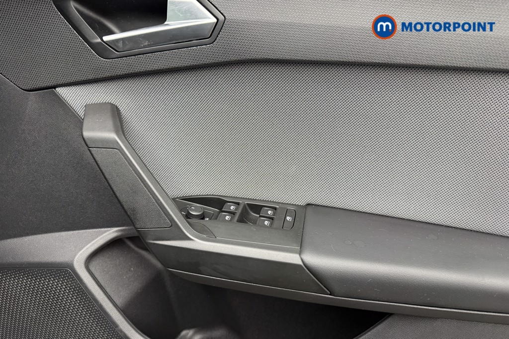 Seat Leon Se Dynamic Automatic Petrol Hatchback - Stock Number (1627258) - 18th supplementary image