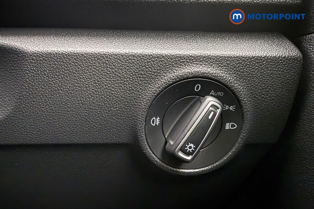 Volkswagen T-Roc SE Manual Petrol SUV - Stock Number (1627268) - 16th supplementary image