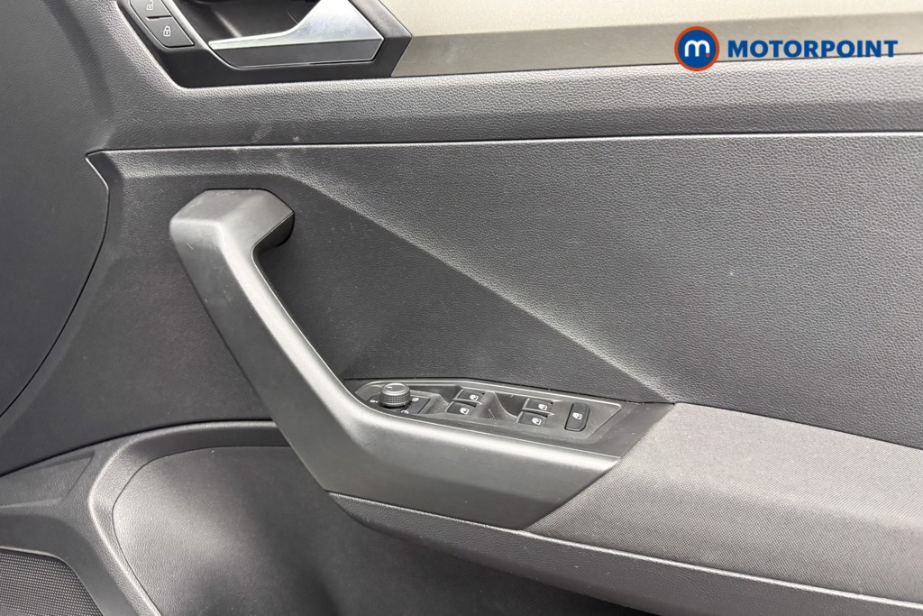 Volkswagen T-Roc SE Manual Petrol SUV - Stock Number (1627268) - 17th supplementary image