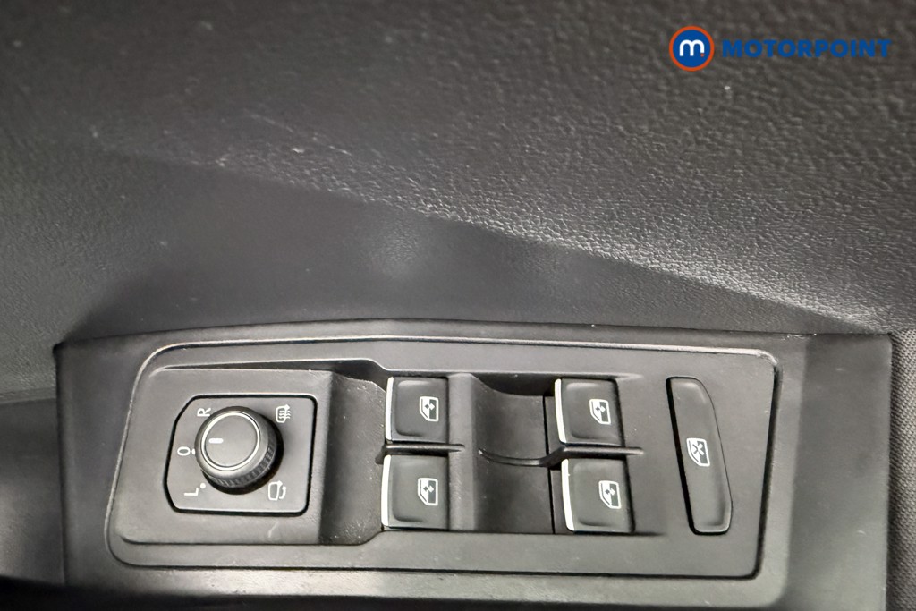 Volkswagen T-Roc SE Manual Petrol SUV - Stock Number (1627268) - 18th supplementary image