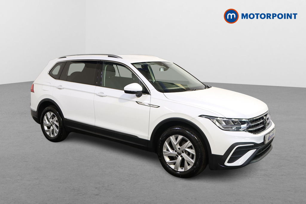 Volkswagen Tiguan Allspace Life Automatic Petrol SUV - Stock Number (1627729) - Drivers side front corner