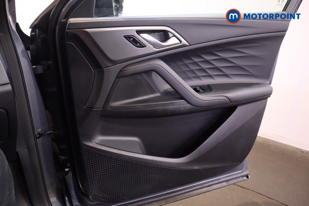 Mg Motor Uk HS Trophy Automatic Petrol Plug-In Hybrid SUV - Stock Number (1627762) - 16th supplementary image