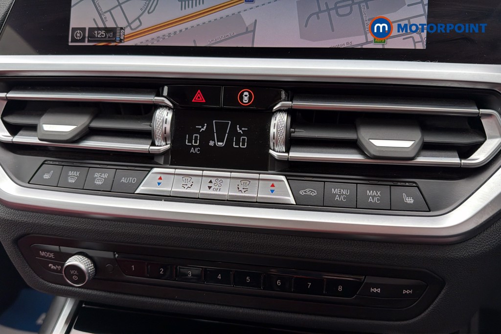 BMW 3 Series Sport Pro Automatic Petrol Plug-In Hybrid Saloon - Stock Number (1628060) - 12th supplementary image